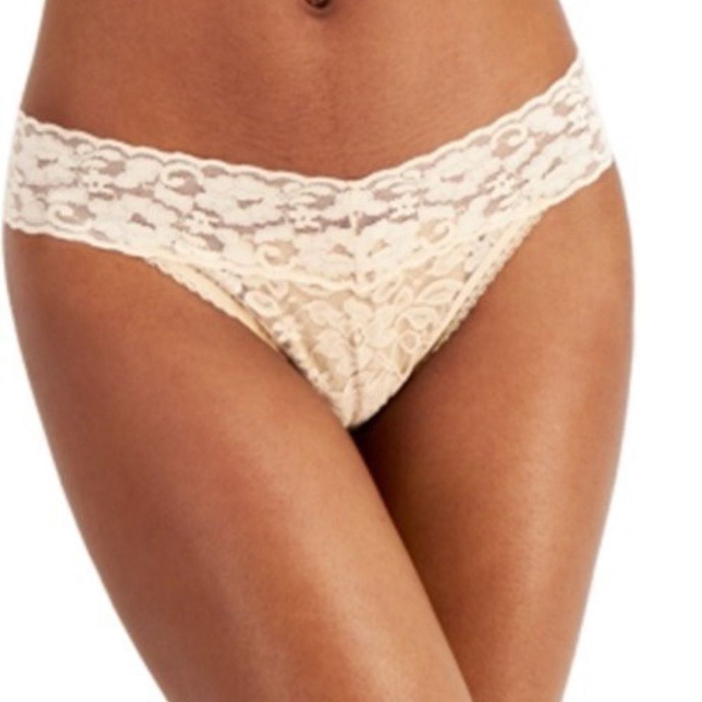 INC Almond Latte & White lace XL thong set